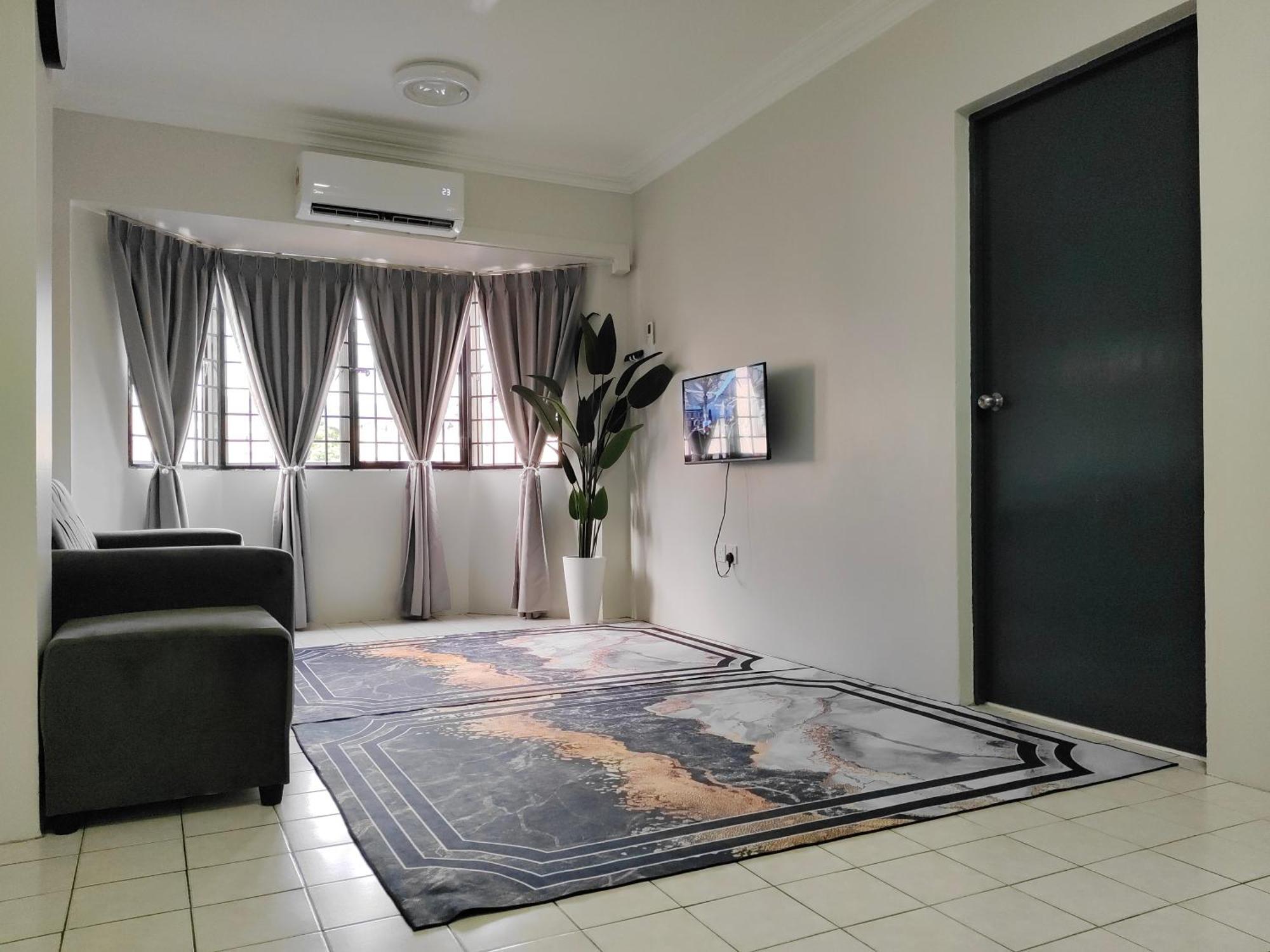 Nur Homestay Permai Damansara Damai بيتالينغ جايا المظهر الخارجي الصورة